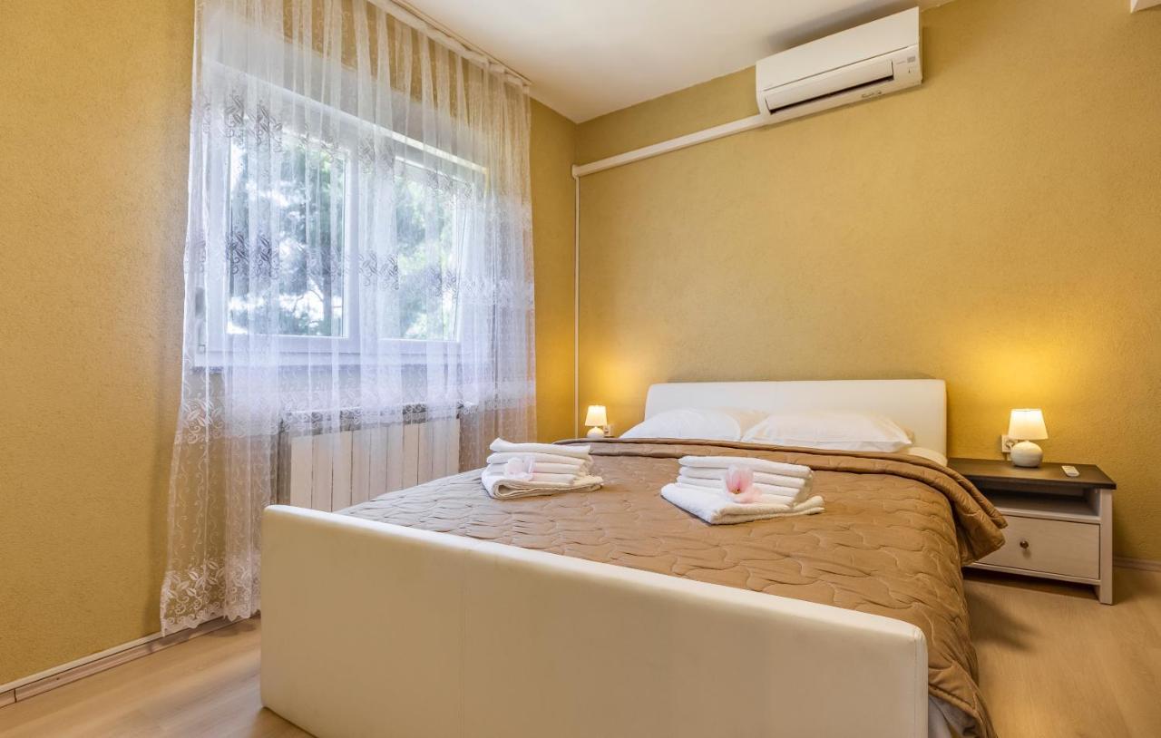 Rooms Giovanni เมดูลิน ภายนอก รูปภาพ