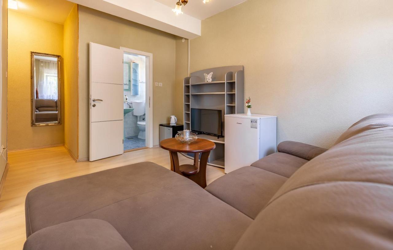 Rooms Giovanni เมดูลิน ภายนอก รูปภาพ