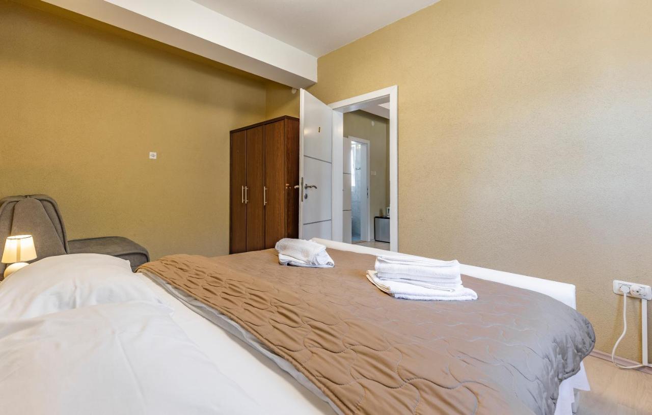 Rooms Giovanni เมดูลิน ภายนอก รูปภาพ